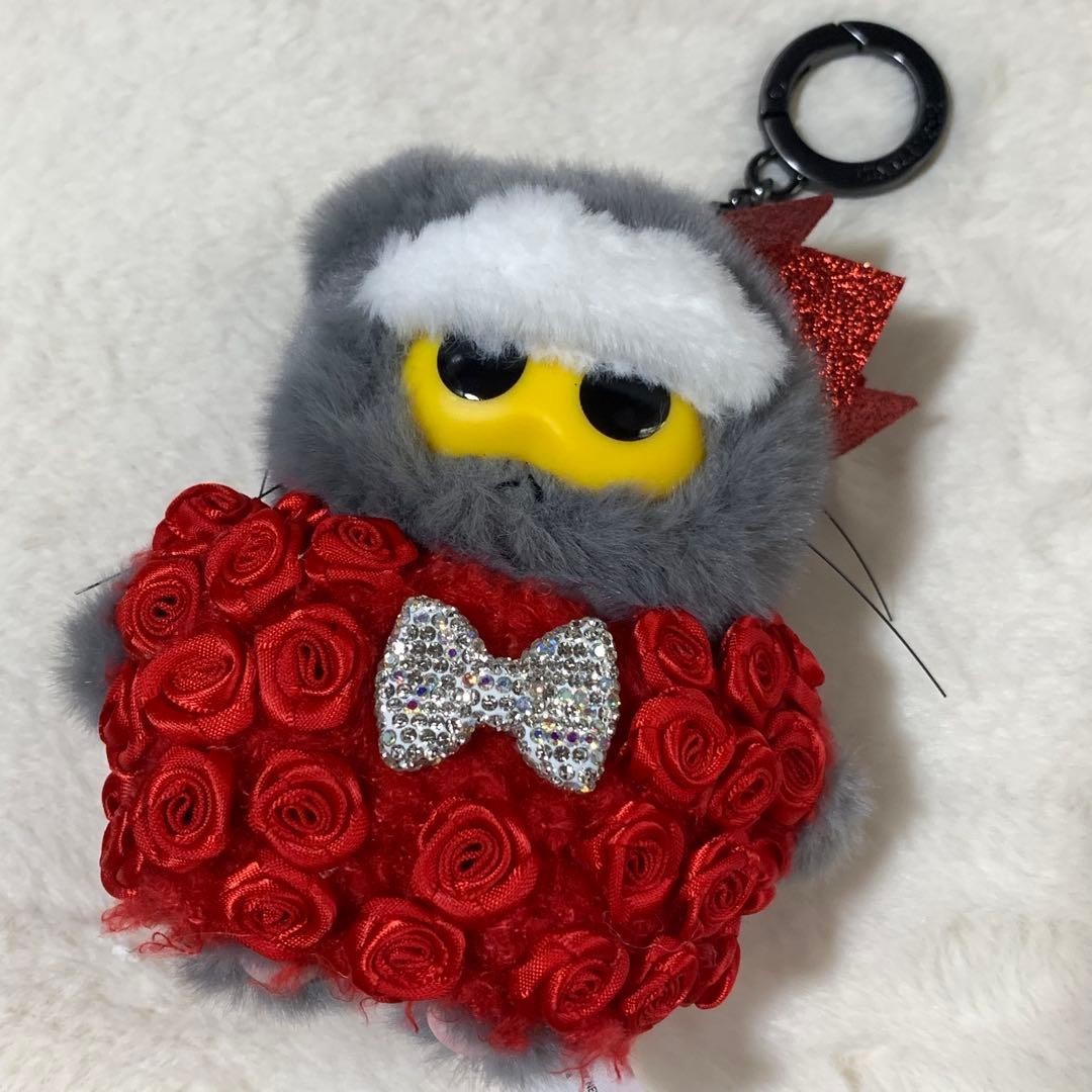G-Dragon Rare Zoa Secret Red Rose Plush Random Keyring Lucky Shop