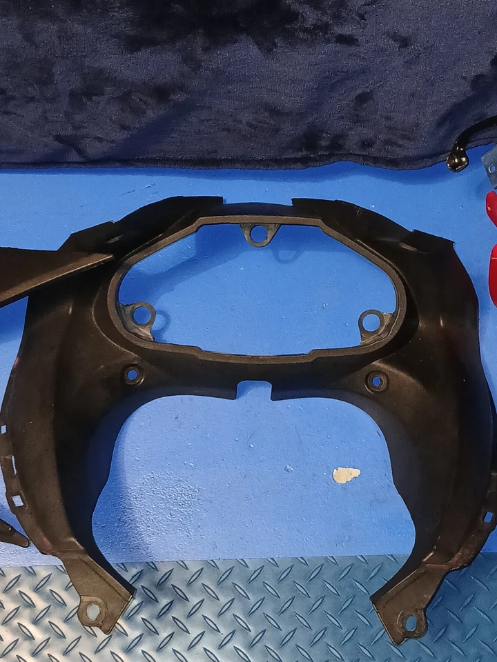 Genuine OEM 2008-2012 Kawasaki Ninja 250R Front Nose Headlight Lamp Bodywork - Image 4 of 4