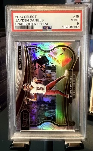 2024 Panini Select - Snapshots Jayden Daniels #15 Silver Prizm (RC) PSA 9