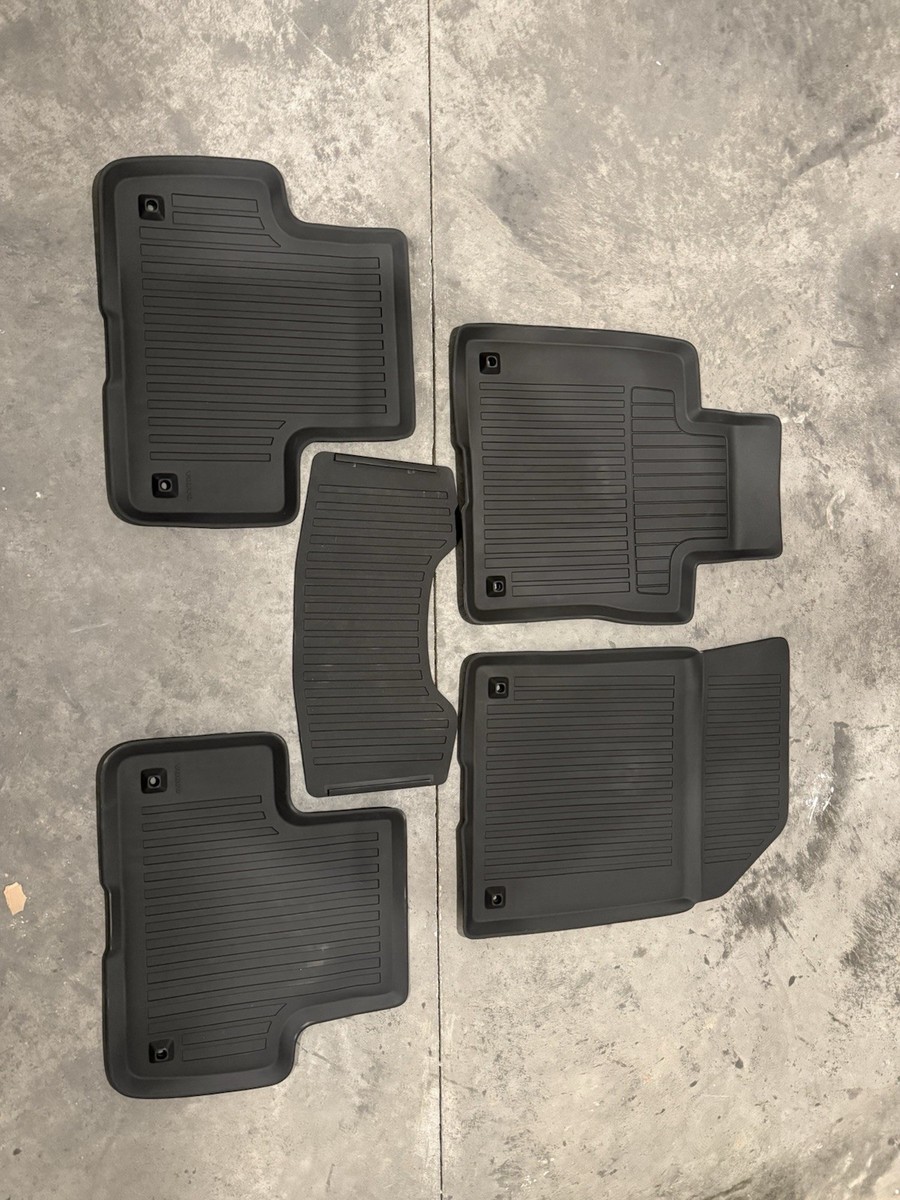 Genuine Volvo Rubber Floor Mats Set - Charcoal 32332378 for sale