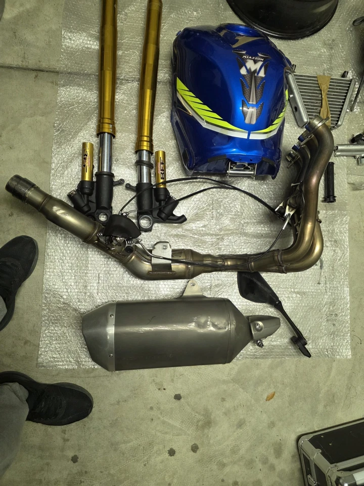 Suzuki Gsxr 1000 R 2017 2018 2019 2020 2021 2022 2023 Foto 2 de 4