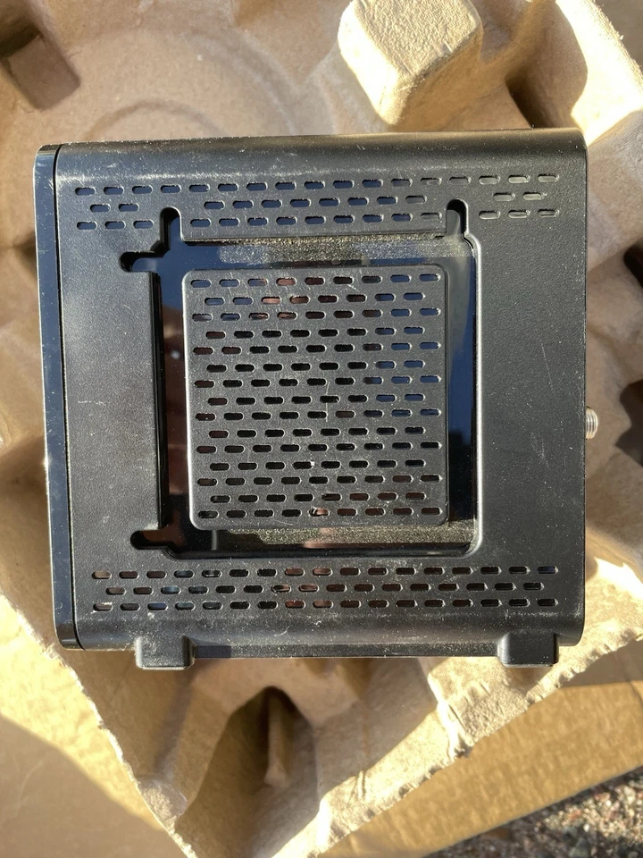 ARRIS SURFboard SB6141 DOCSIS 3.0 Cable Modem Series Black - Image 3 of 4