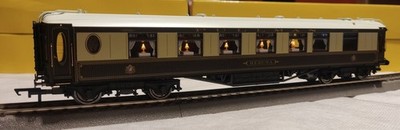 Hornby R4145B Pullman 1. Klasse Küchenauto Medusa Wagen mit Lichtern Spur 00 #607
