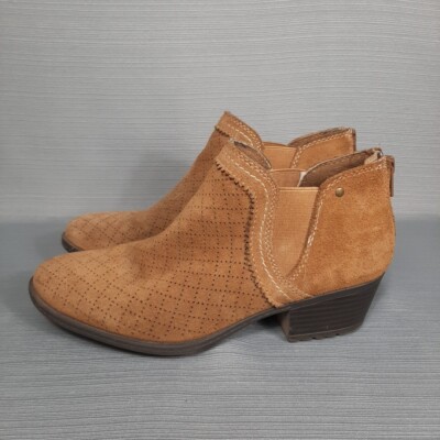 Earth Spirit Light Brown Suede Booties Ankle Boots Low Heel Back