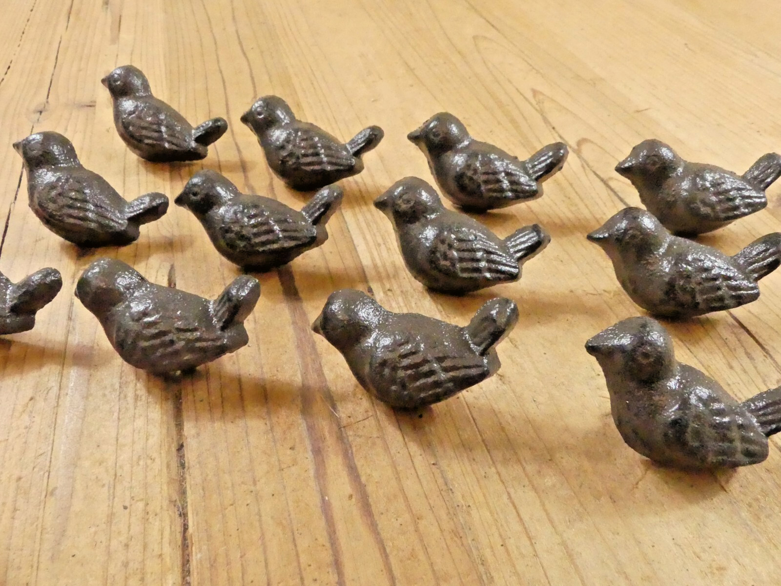 12 CAST IRON BIRD CABINET KNOBS PULLS DRAWER DRESSER HANDLES RUSTIC BIRDS WREN