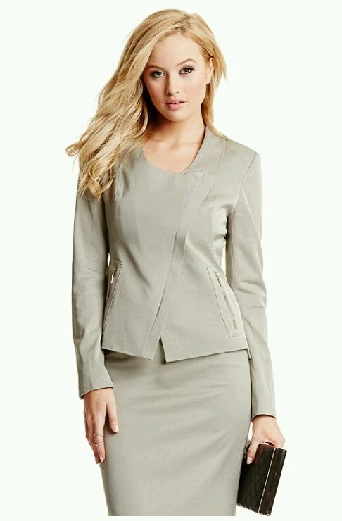 Chaqueta GRIS ADIVINA NUEVA CON ETIQUETAS TALLA 4 Foto 2 de 3