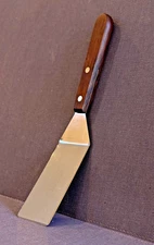 VTG UTICA SUPER EDGE USA SHORT WOOD HANDLE SOLID SPATULA 9-3/4" SERRATED EDGE