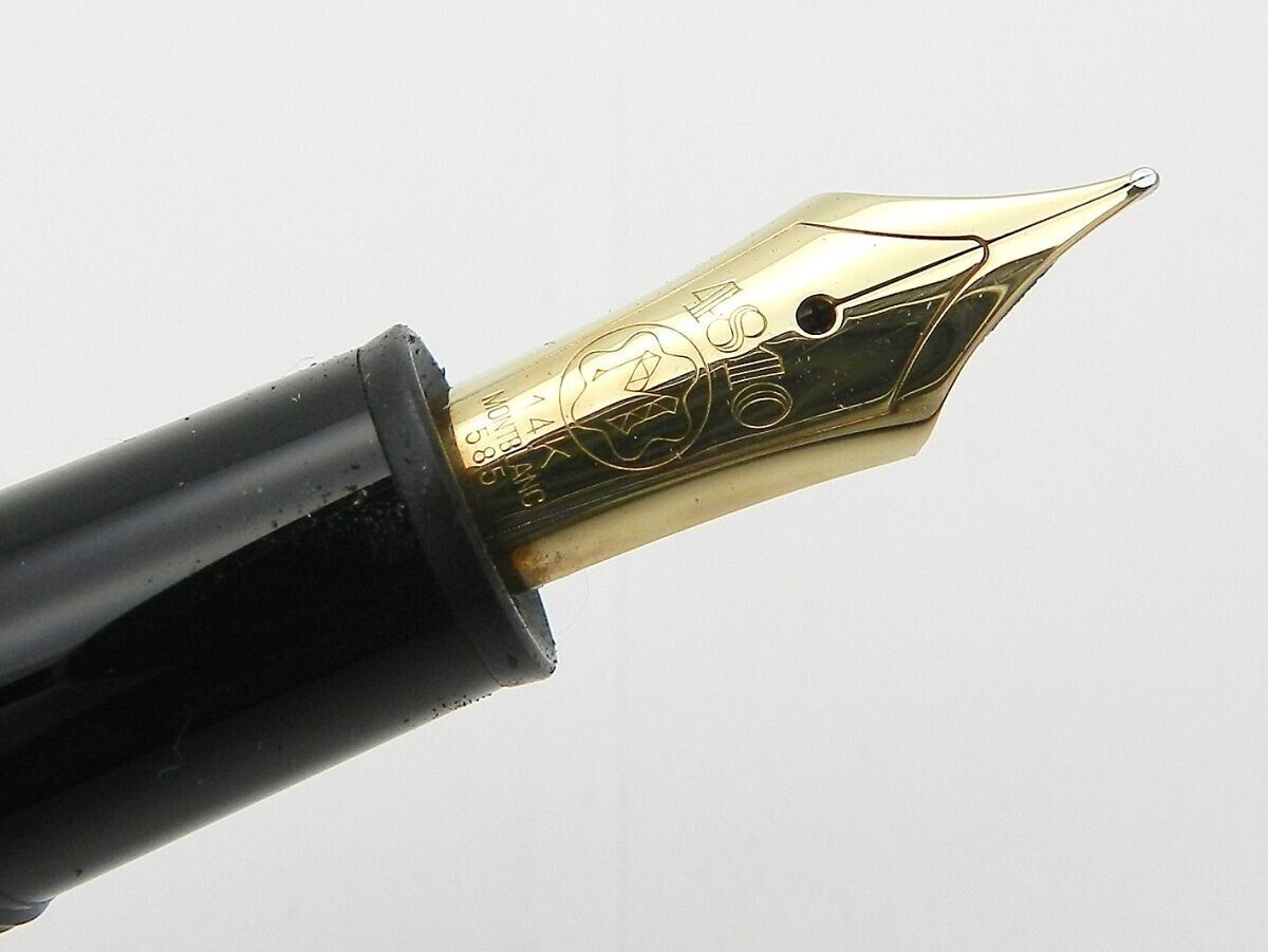 s-l1200.jpg s-l1200.jpg