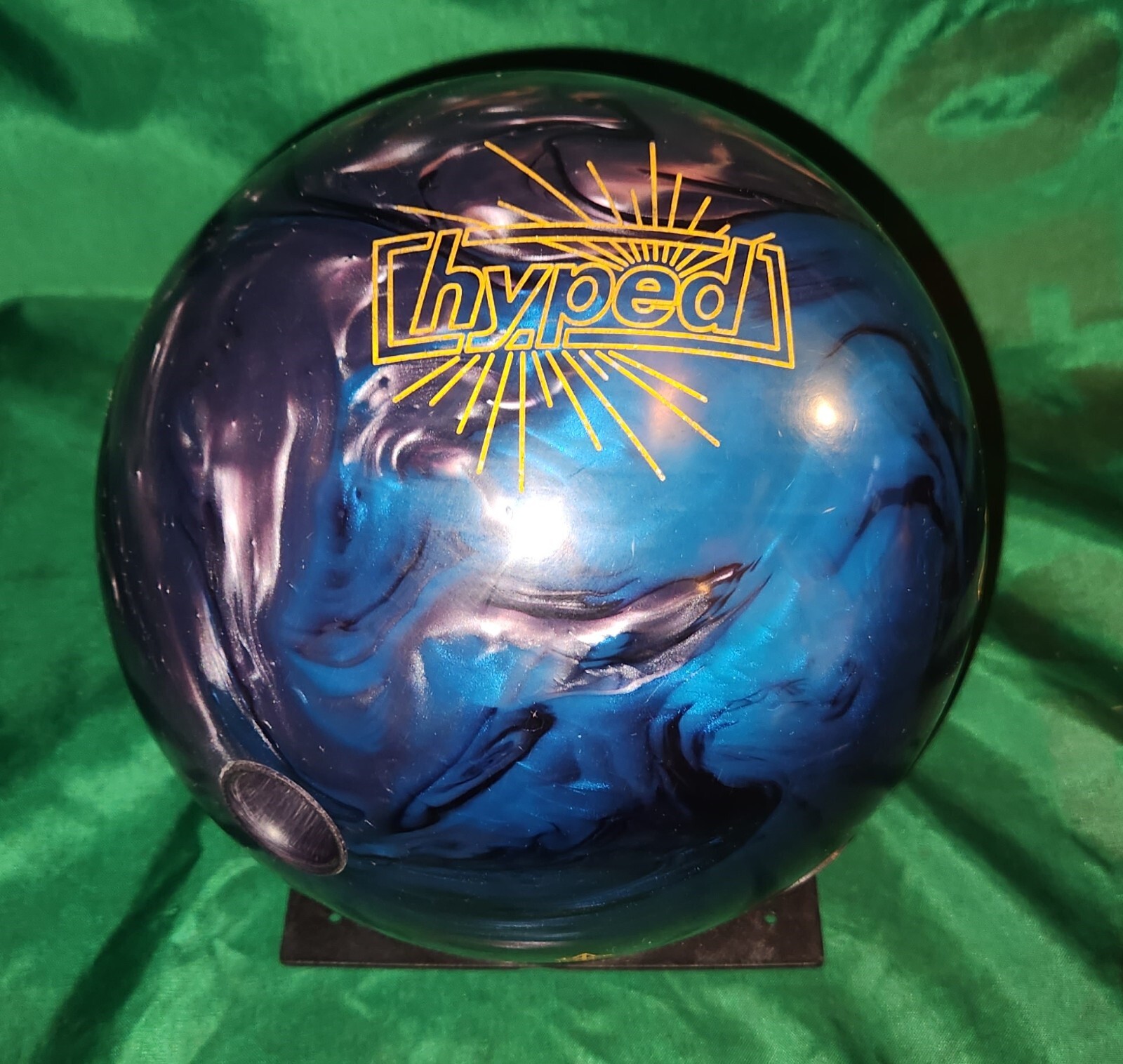 Roto Grip Hyped Pearl Bowling Ball 14 lbs Preowned SN 22RYPF02D063