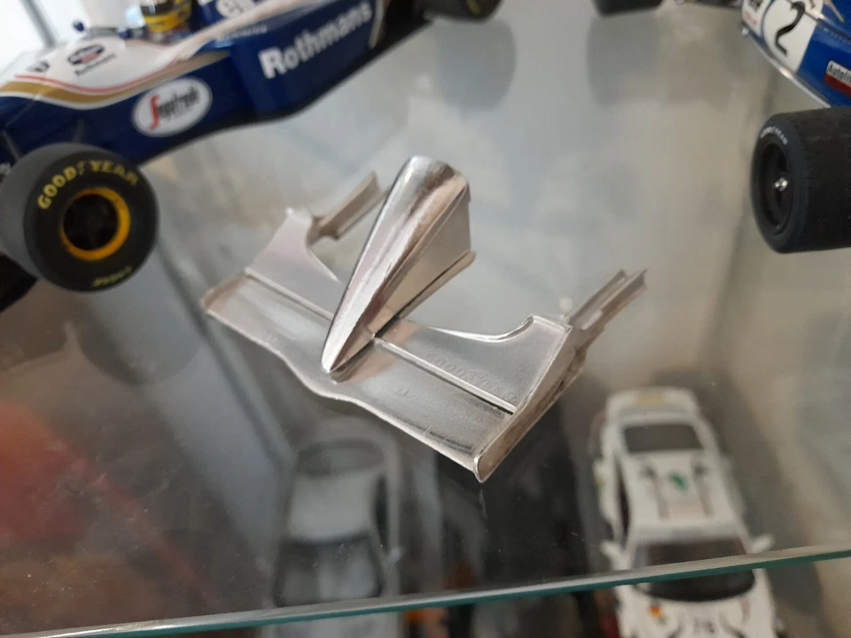Ayrton Senna Williams Fw16 1994 носовой кос переднее крыло полированный металл 1:18 - Изображение 4 из 4