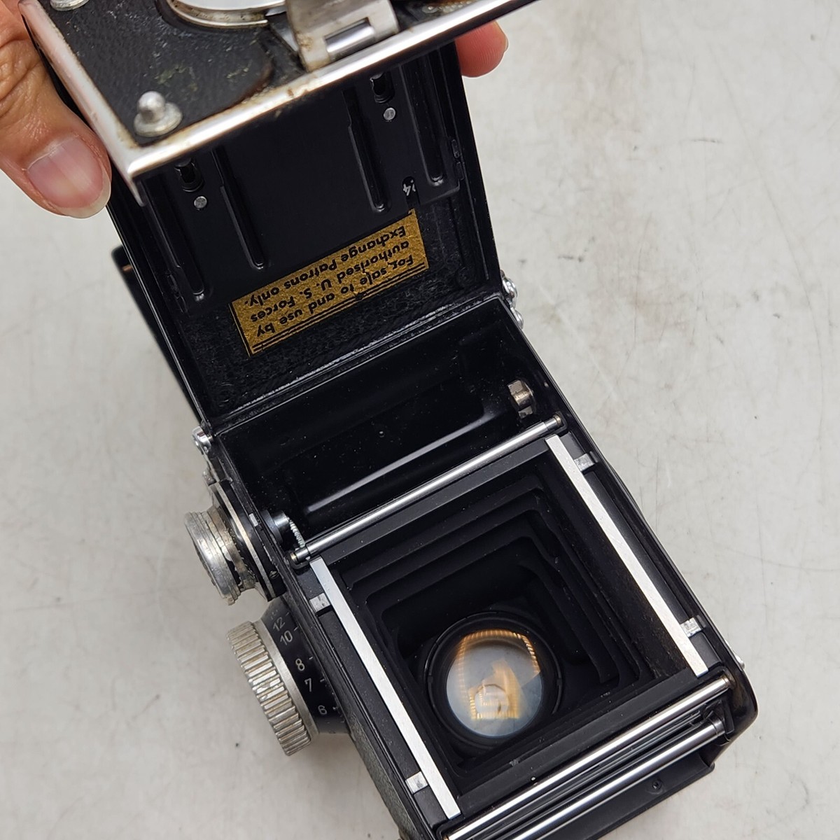 READ Rollei Rolleiflex TLR Camera - Carl Zeiss Planar READ Rollei Rolleiflex TLR Camera - Carl Zeiss Planar