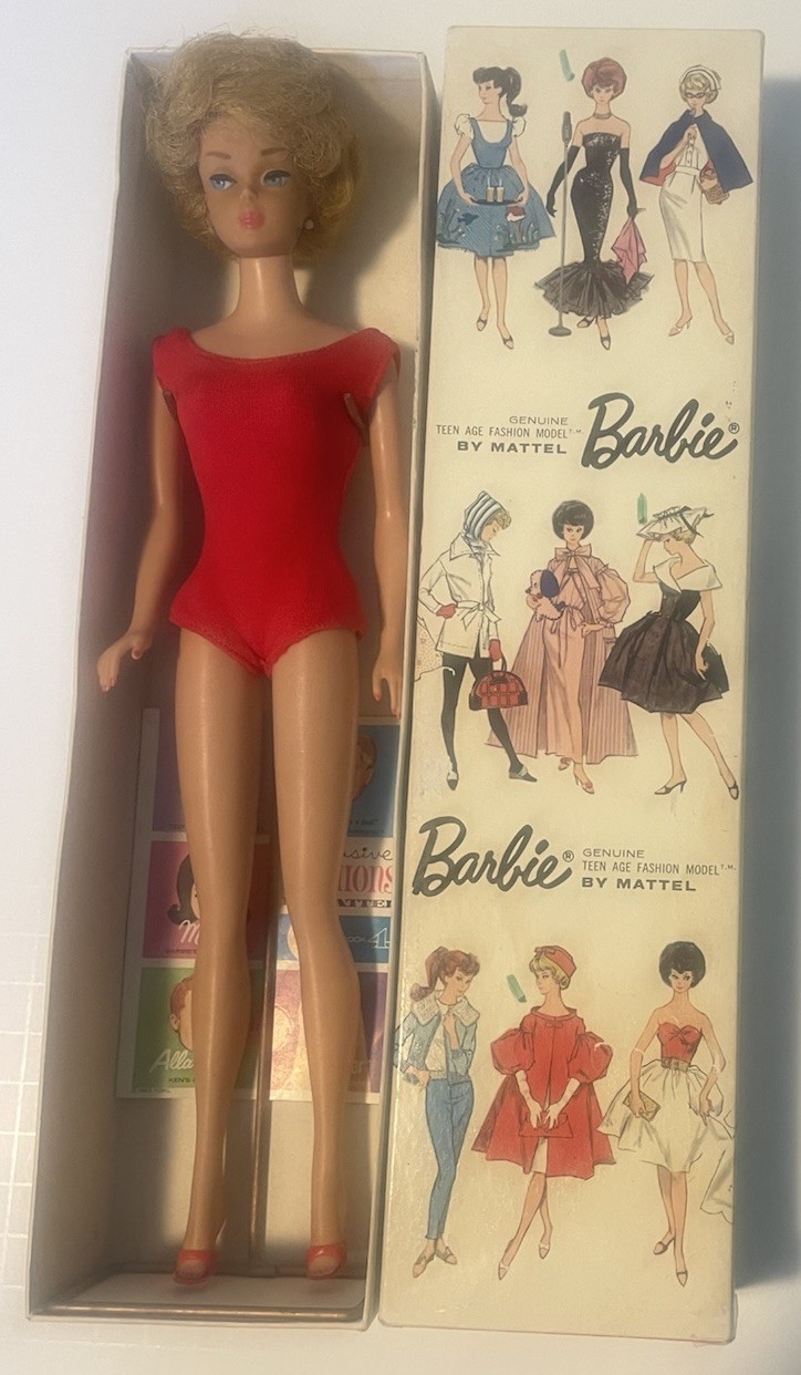 Vintage 1962 Barbie Bubble Cut Doll in Original Box Stand Accessories #850