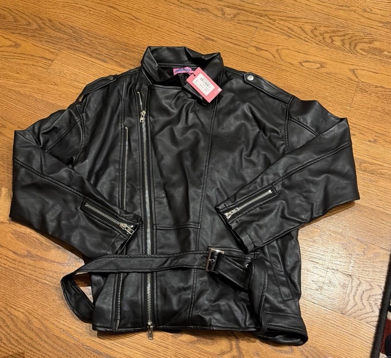 NWT! Edikted Wrenley Oversized Black Faux Leather Jacket Size Small