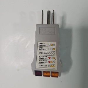 Outlet Circuit Tester 125V 0.3W SK300 G3 For Grounded Line Testing 