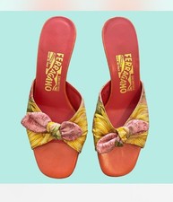 vintage Salvatore Ferragamo pink kitten heels