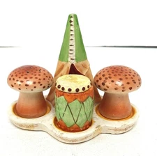 Vintage Salt and Pepper Shaker Set With Extra Bowl. Japan