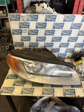 VOLVO V70 DRIVER SIDE HEADLIGHT 2010 31283918  