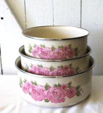 Vintage Gibson Porcelain Enamel On Steel Bowl Set Of 3 8" 7" 6.5" Diameter Roses