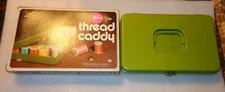 NOS UNUSED VINTAGE AVOCADO GREEN PLASTIC WILSON WIL-HOLD THREAD CASE IN BOX