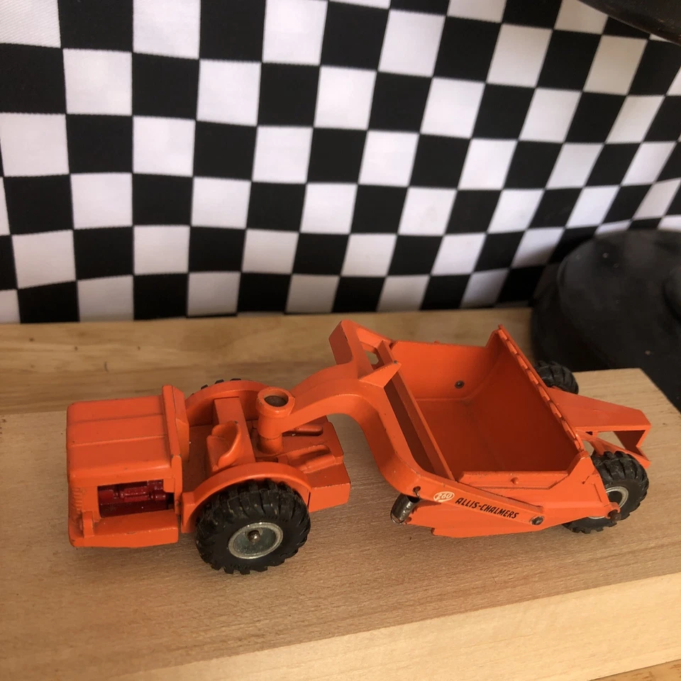 Lesney Matchbox Series King Size Allis Chal era Motor Scraper No 6 - Image 2 of 4