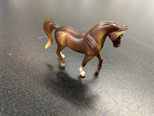 Breyer Horse Liver Chesnut Arabian Stallion Model Horse From Horse Crazy Z1 - Picture 3 of 6