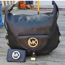 Splendida borsa a tracolla e marsupio Michael Kors in pelle nera Fulton usata in ottime condizioni duo set