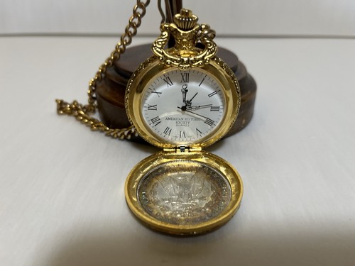 American Historic Society 1888 Morgan Dollar Pocket Watch W/ Stand - Works! - Picture 4 of 8