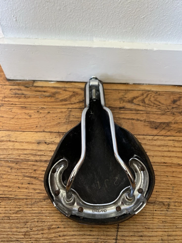 Used BROOKS Swift Saddle Black Leather Copper Rivets Handmade In England - Image 4 of 4