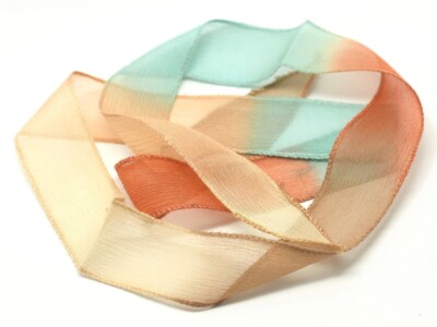 Collier Ruban En Soie Teint à La Main - 85 X 2,5 Cm, Couleur Bleu Rose Orange (réf. SOIE12)