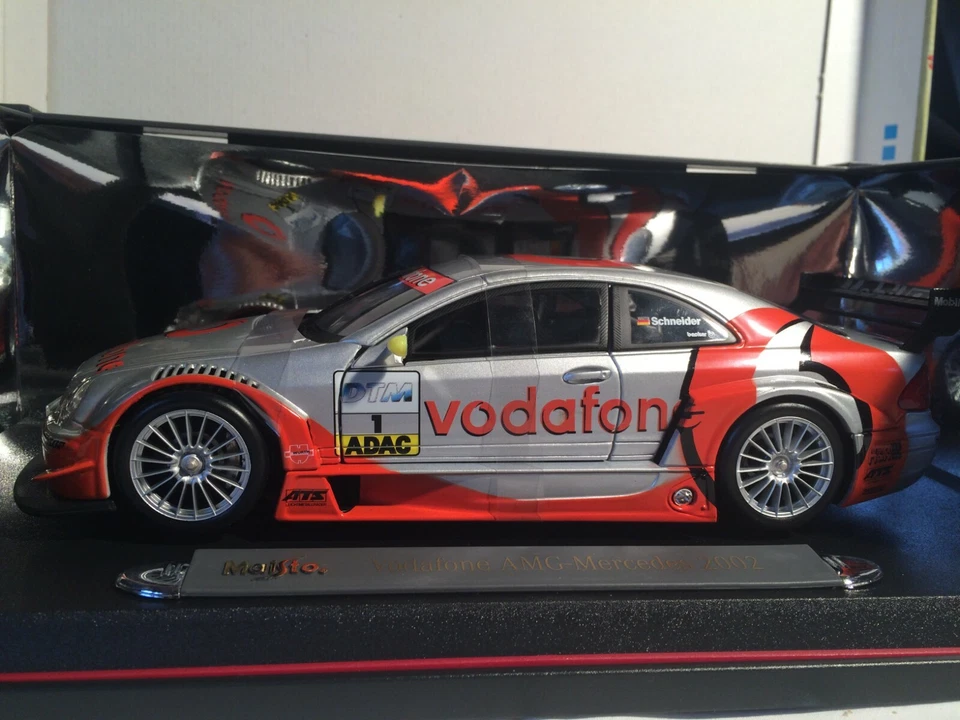 Mercedes Benz CLK DTM 2002 Schneider Maisto GT Racing 38649/0 1/18 scale  - Imagen 4 de 4