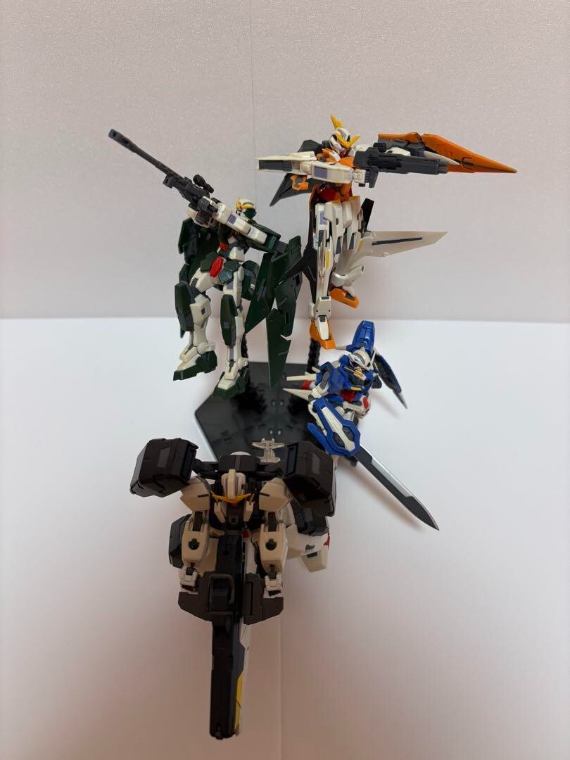 Gundam Exia, Kyrios, Dynames セット GUNDAM 00 Exia Kyrios Dynames Virtue 1:144 HG BANDAI Model