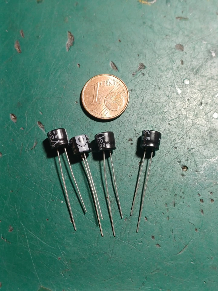 Konica Hexar Condensateur 4pcs 10v 100uf - Photo 1/1