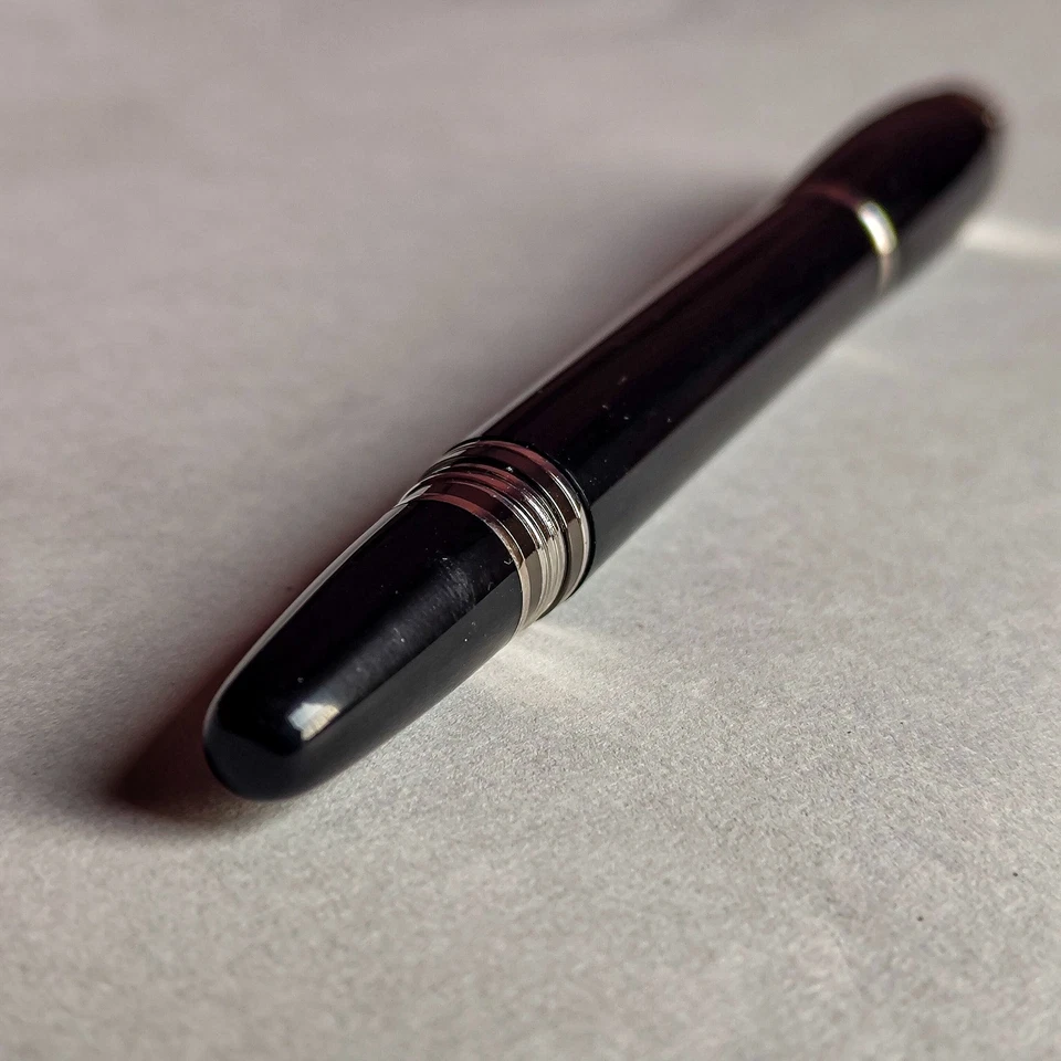 Bolígrafo Montblanc Starwalker negro Foto 3 de 4