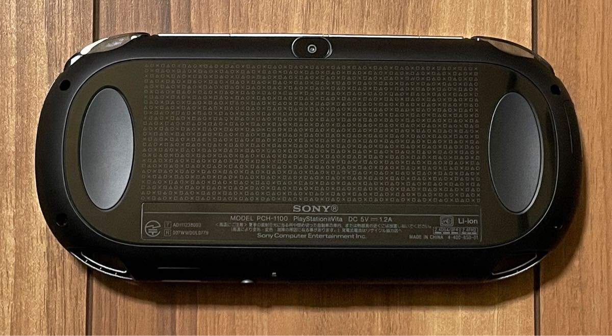 PlayStation Vita PCH-1100AB01 3G Wi-Fi model Crystal Black PlayStation Vita PCH-1100AB01 3G Wi-Fi model Crystal Black
