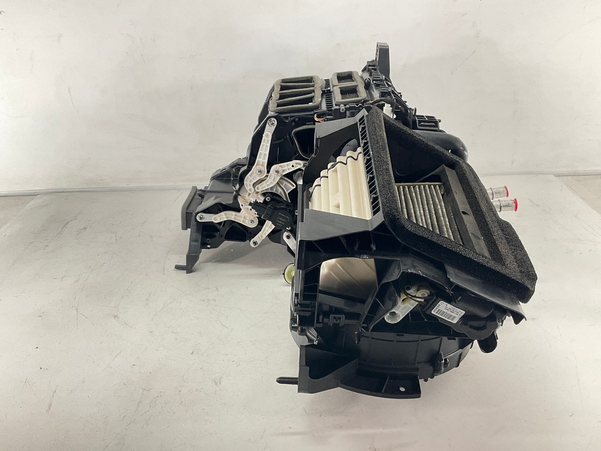 17-19 Jaguar XE A/C HVAC Evaporator Heater Core Housing OEM | eBay