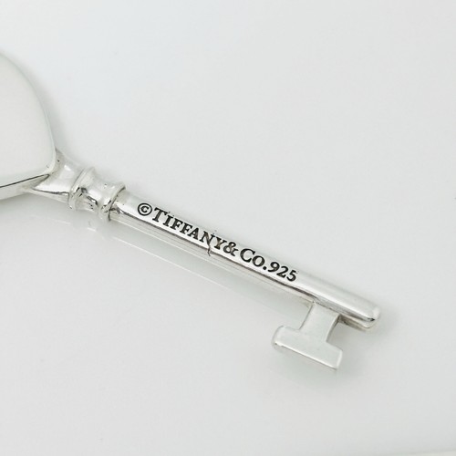 Return to Tiffany Heart Key Pendant in Sterling Silver - Picture 6 of 8