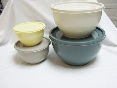 4 IKEA PLASTIC NESTING STORAGE BOWLS WITH LIDS SET 3 CUP 5 CUP 3 QT & 4 QT