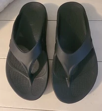 OOfos OOriginal Unisex Black Recovery Thong Flip Flop Sandals Mens 8, WOMENS 10