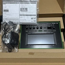 Roland AIRA TB-3 Touch Bassline synthesizer MIDI