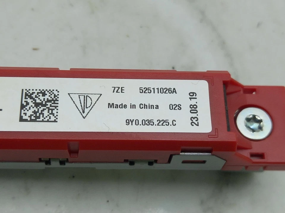 Antena PORSCHE CAYENNE 2017-2025 9Y0035225C Foto 2 de 4