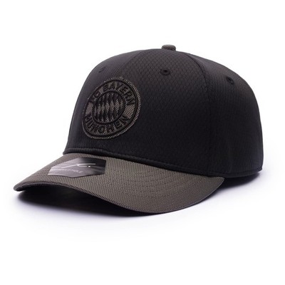 New Fan Ink Bayern Munich Shadow Adjustable Hat Black 100% Polyester OSFM