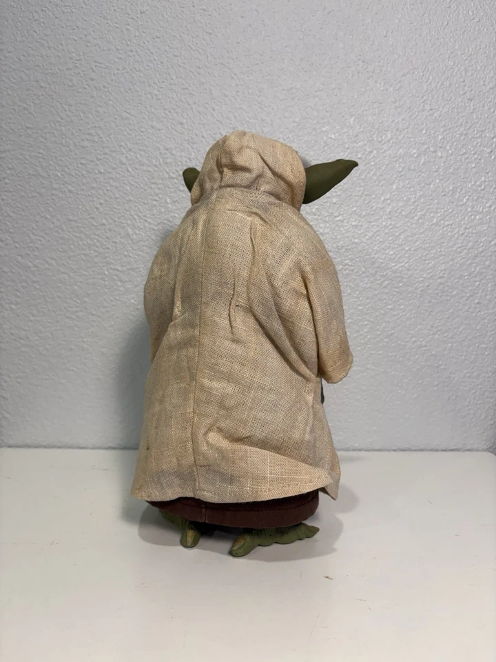 Фигурка говорящей игрушки куклы Йоды из Star Wars 2005 «Месть ситхов» 12 дюймов НЕ ТЕСТИРОВАЛАСЬ - Изображение 3 из 4