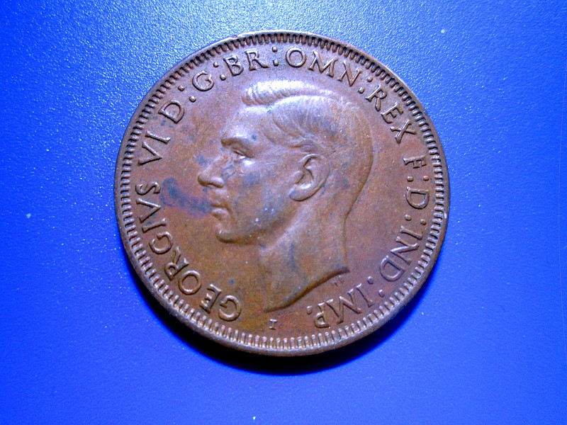 Australia One Penny 1943 George VI KM# 23 Very Lightly Circulated (FREE S/H)