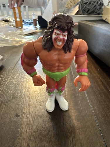 WWF Hasbro The Ultimate Warrior Action Figure 1990...