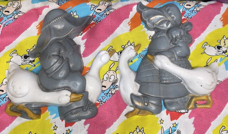 Vintage Burwood Boy & Girl w/ Geese Wall Plaques Sunbonnet Sue & Denim Dan 2865