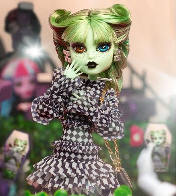 Off-White x Monster High Harmonie Ghoul #b837fd | eBay