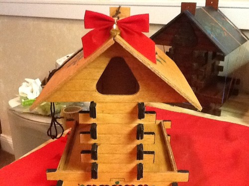 Wooden Bird Feeders Handmade log cabin square wood different colors - Picture 5 of 12