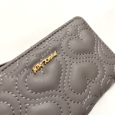 NWT BETSEY JOHNSON Bifold Wallet Coin Pouch Heart Quilted  display picture 1
