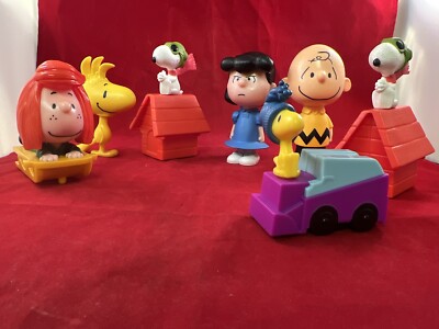 Lot Over 23 Items. McDonalds Burger King Jacks Disney Pago Toys 80's 90's 00's