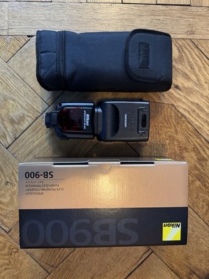 Nikon Speedlight SB-900 Aufsteckblitz